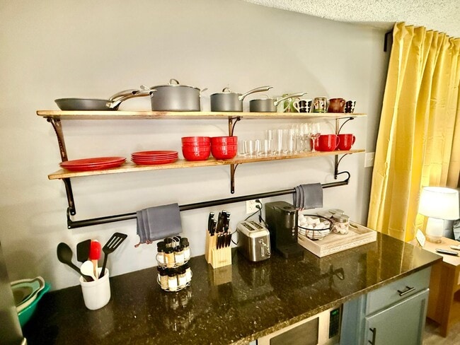 Photo - Higdon Ferry Apartments