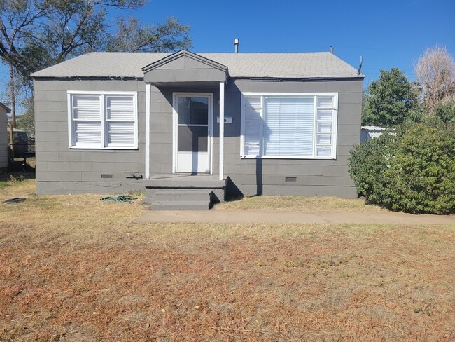 Building Photo - 4610 S Ong St Rental