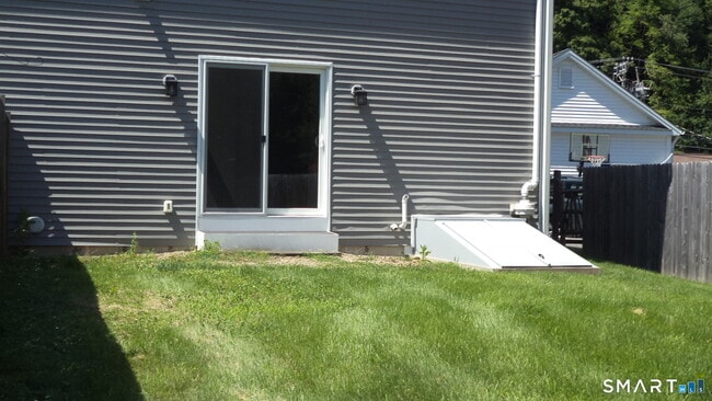 Photo - 33 Maple Ave Unit A