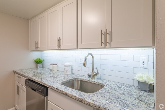 Photo - Hidden Creek Apartments