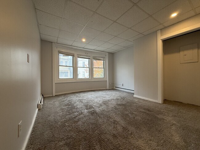 Photo - 273 Ontario St