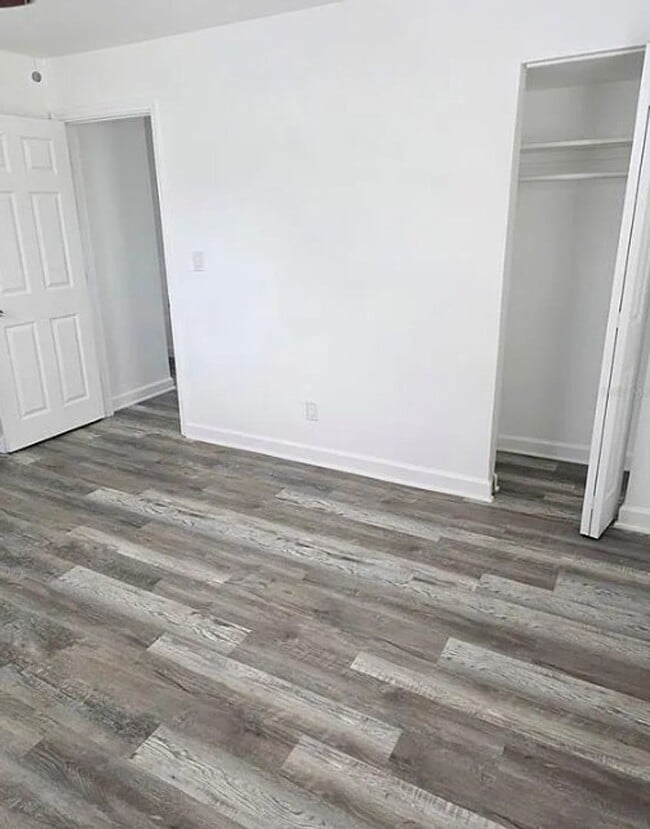 Photo - 2 bed 1 bath 2-plex with 850 sf. Off MLK (...