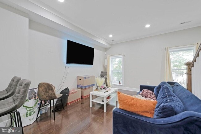 Photo - 608 Irving St NW Unit 1