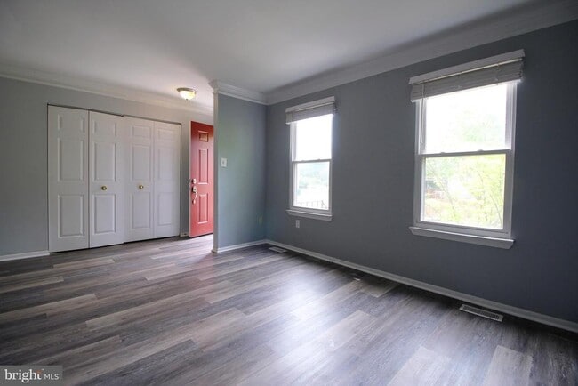 Building Photo - 953 Ferndale Ave
