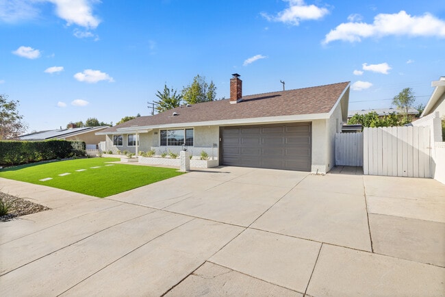 Photo - 3361 Wichita Falls Ave Unidad Main House