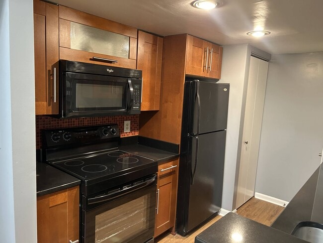 Building Photo - 14118 Bowsprit Ln Unit 806