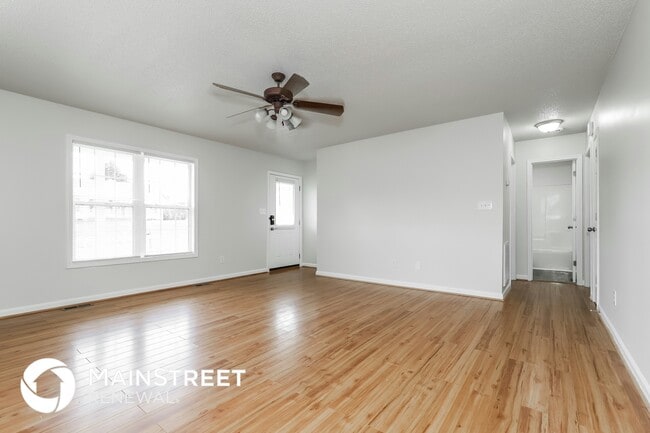 Photo - 5 Buck Forest Ln