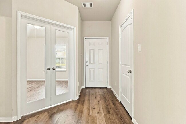 5323 Brooklyn Rose Dr