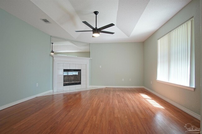 Photo - 5947 Grandview Dr