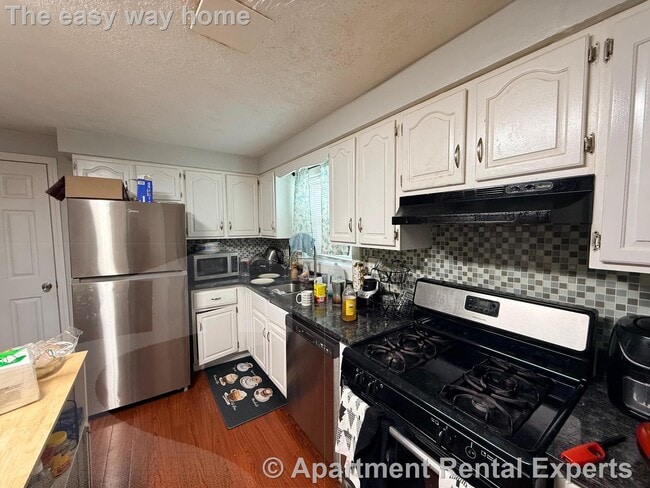 Photo - 87 Bradford St