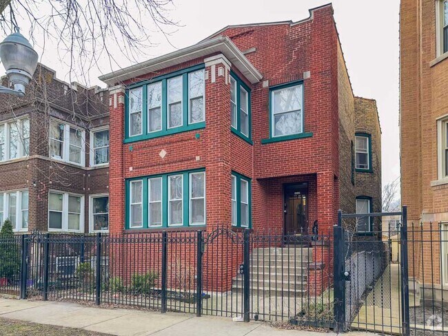 Building Photo - 4948 N Albany Ave Rental