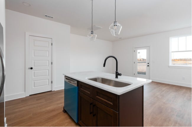 Photo - 115 High Pk Cir