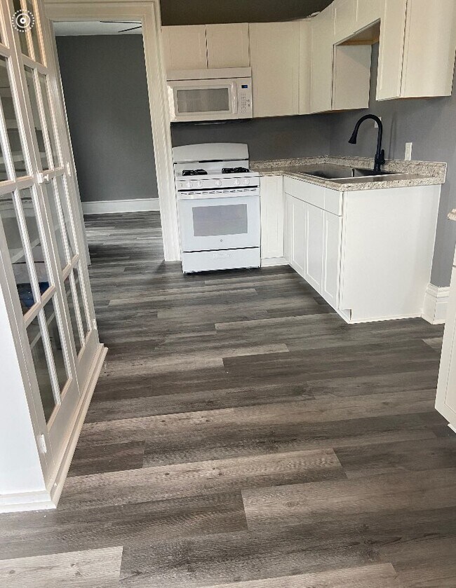 Photo - 412 S Main St Unit 1