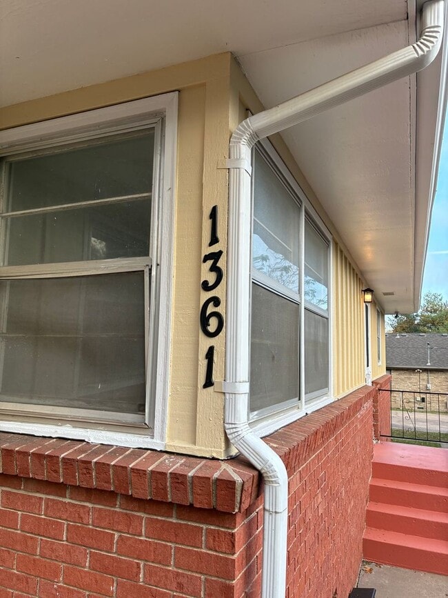 Photo - Rountree school district, fully remodeled 2 bed, 1 bath duplex walking distance to MSU campus and...