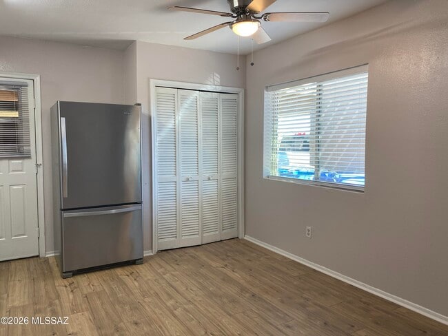 Photo - 1841 W La Osa St