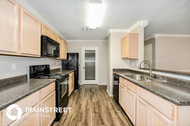 Photo - 1202 Starpoint Ln