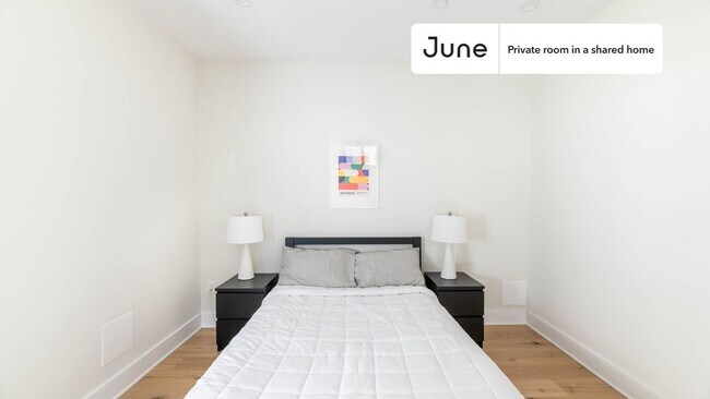 Room in Shared 3 bed/2.5 bath home in Columbia Heights