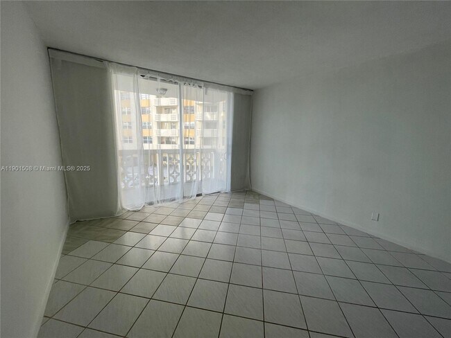 Photo - 1817 S Ocean Dr Unit 226