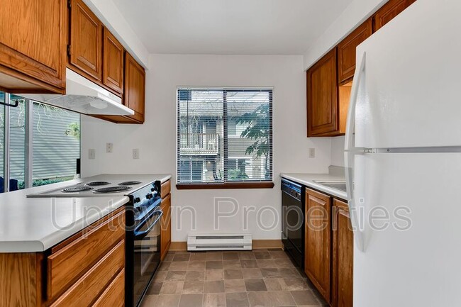 Photo - 5660 SW 180th Ave Unit 8