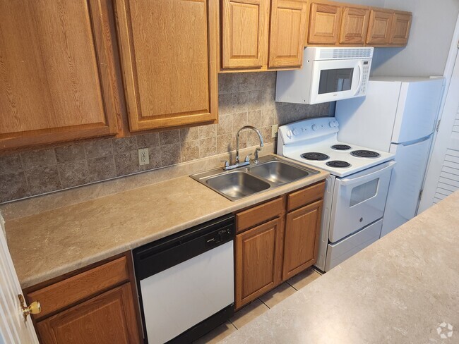 Kitchen - Acosta Oaks Rental