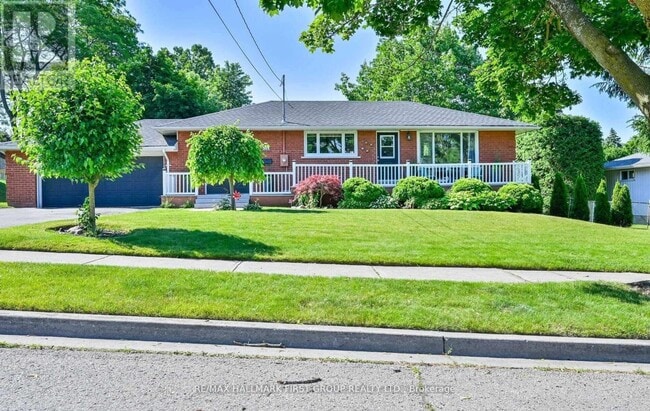 Photo - 311 Frederick St