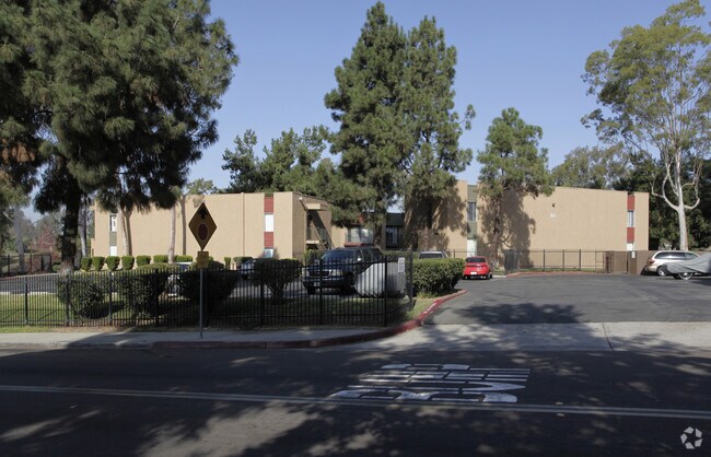 Photo - Bella Vista Apartments