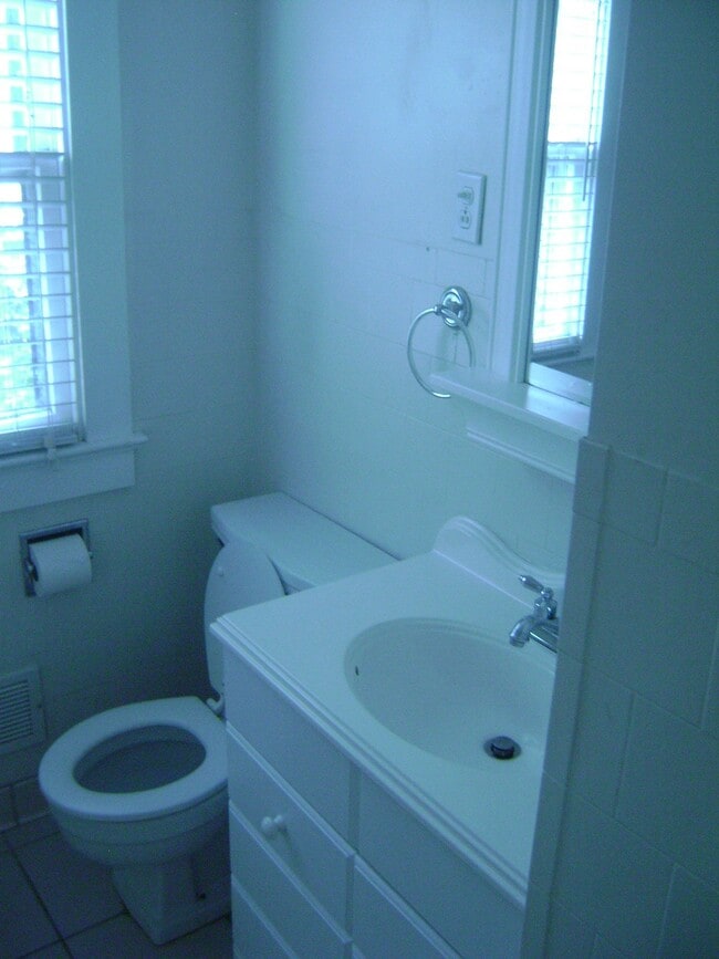 1206 Cherry Ave Unit A