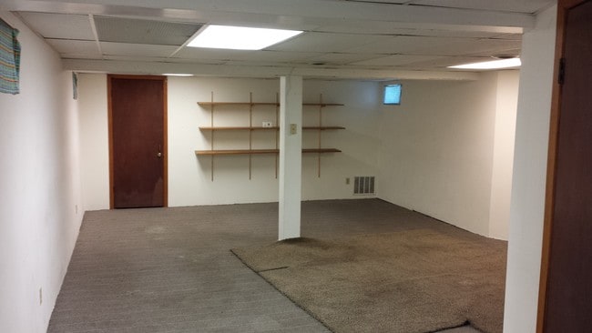 Building Photo - 904 Vine St Unit 904