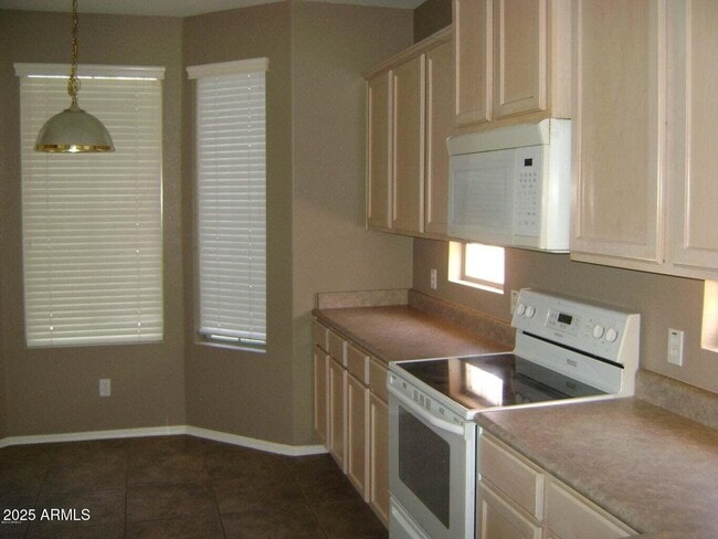 Photo - 5261 E Hilton Ave