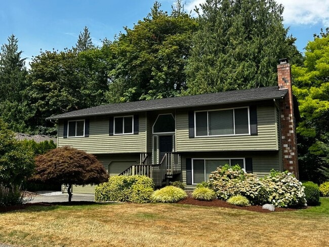 Building Photo - 3Bd/2.5Ba Sammamish House