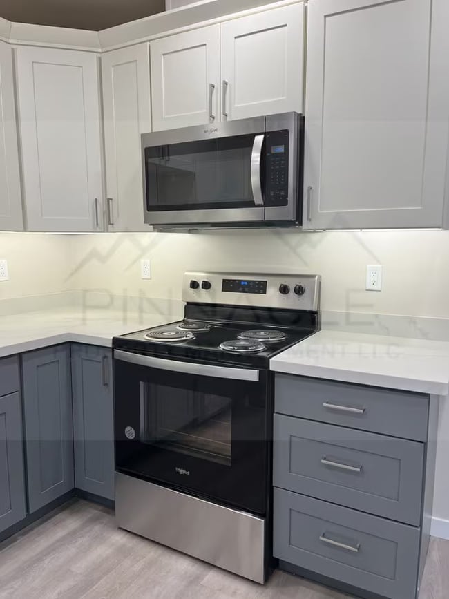 Photo - 1001 W Yakima Ave