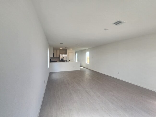 Photo - 906 Pertuso Ln