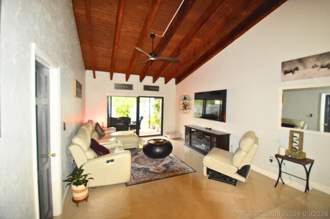 Photo - 2280 Poinsetta Ct