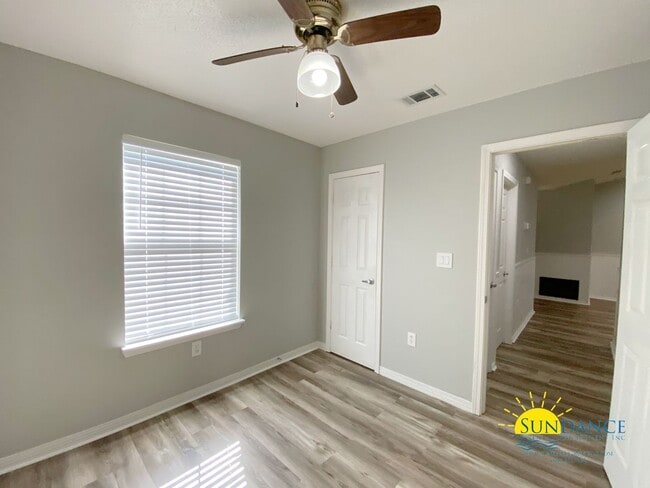 Photo - Beautiful 3 Bedroom Home in Crestview!!