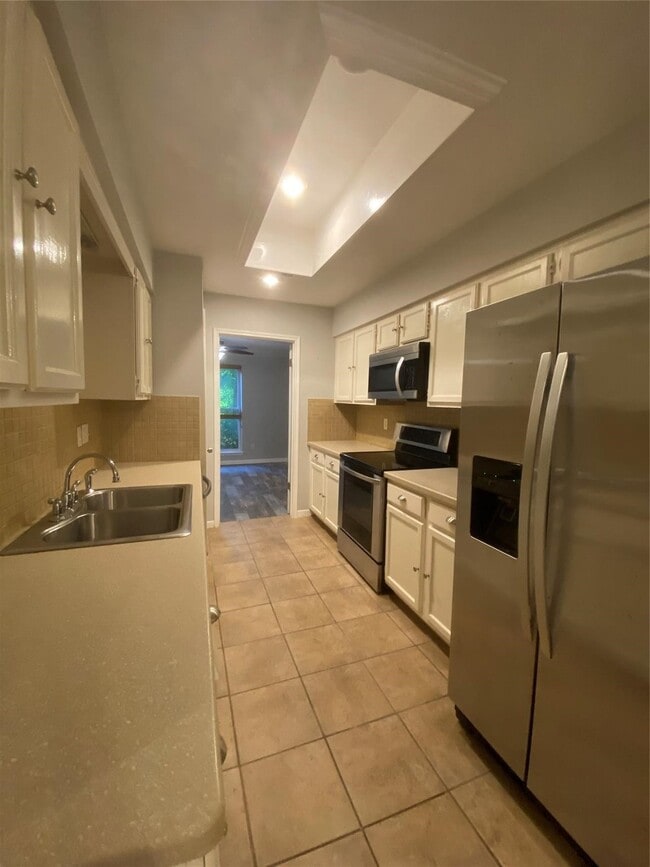 Photo - 9 N Deerfoot Cir