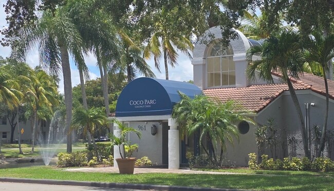 Photo - 611 Lyons Rd Unidad 8204