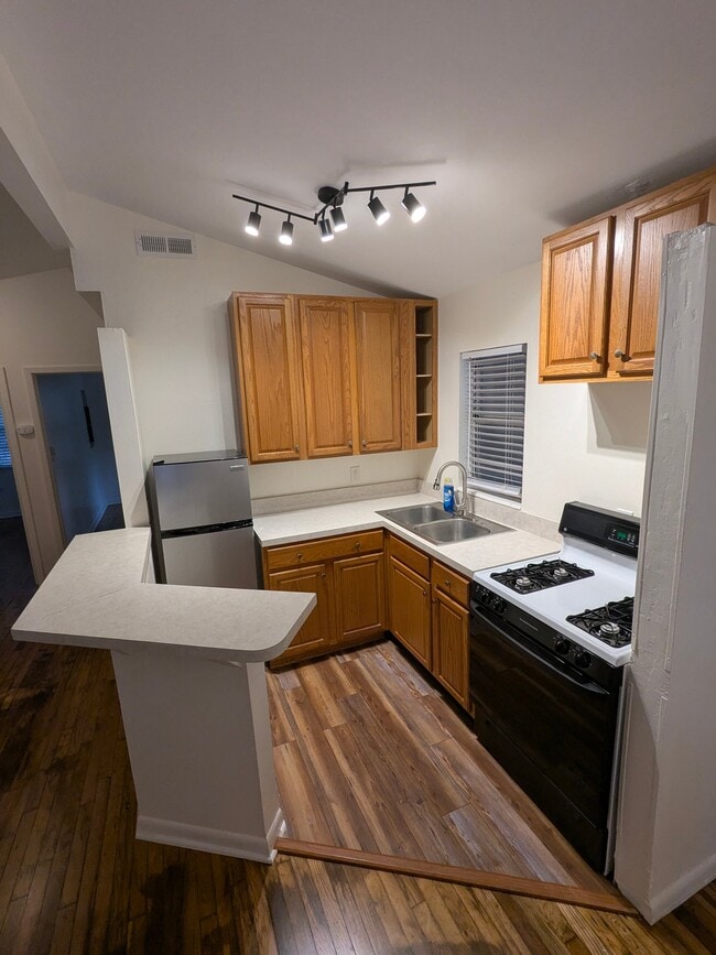 Photo - 104 NW 23rd Dr