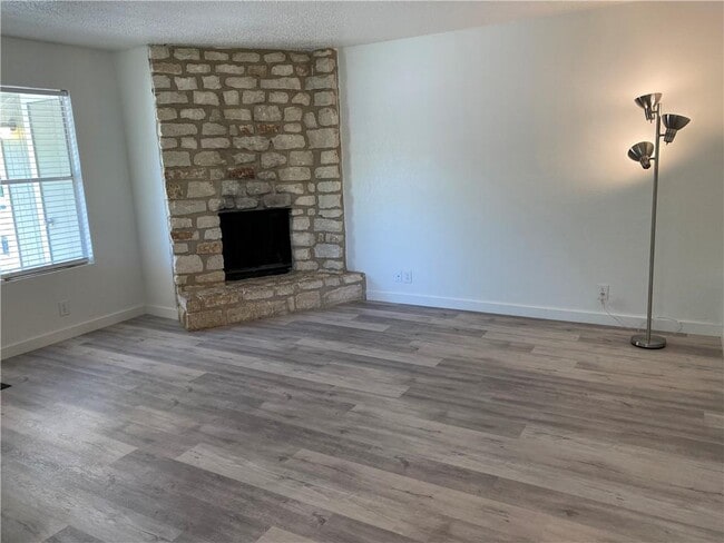 Photo - 2305 Cedrick Cove