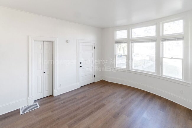 Photo - 1911 W 2nd Ave Unit 2