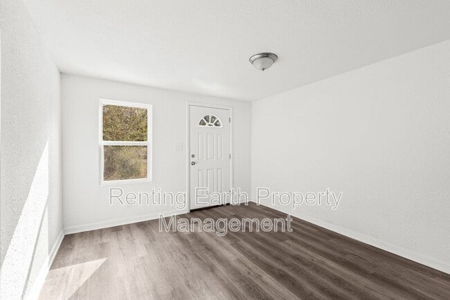 Photo - 5706 14th St S