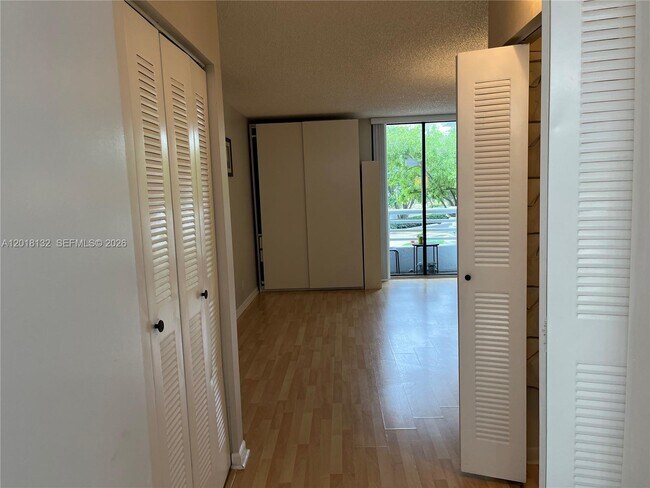 Photo - 3300 NE 192 St Unit 206