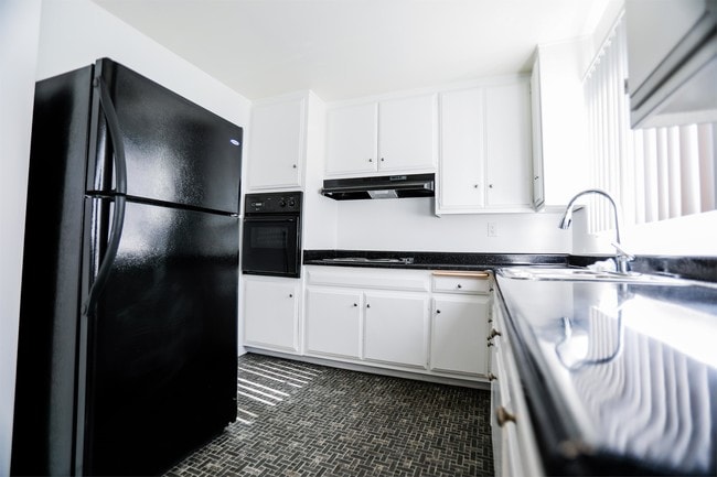 Photo - 3441 Ruffin Rd Unit 3441 H1