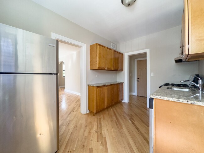 Photo - 913 Green Bay Rd Unit J07P