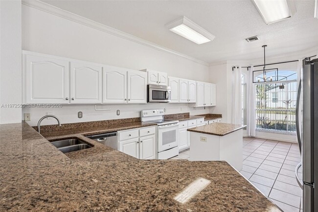 Photo - 132 Golf Aire Blvd