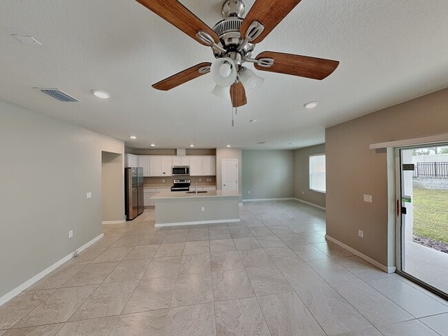 Photo - 837 Rivers Crossing St