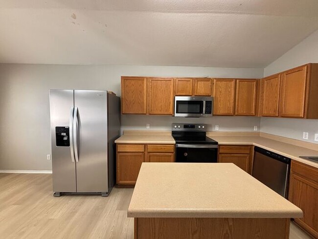 Photo - 306 Mossy Rock Dr