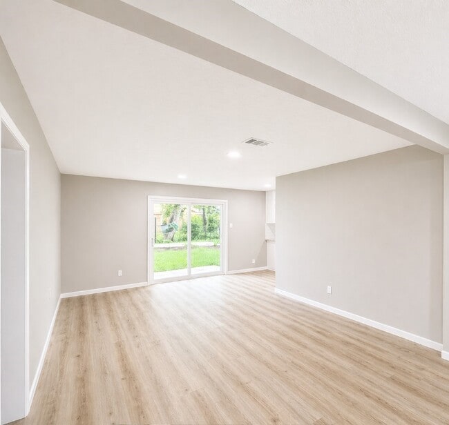Photo - 5426 Greylog Dr