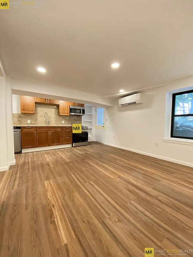 Photo - 775 Parker St Unidad 1