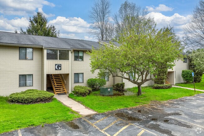 52 Deerfield LLC