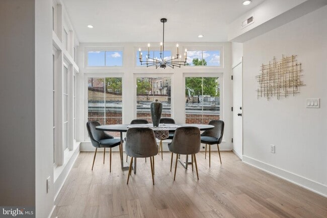 Photo - 1614 Kilbourne Pl NW